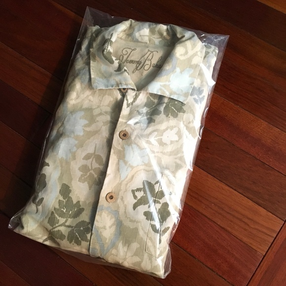 Tommy Bahama Men’s Hawaiian Button Down Shirt M - Picture 4 of 8